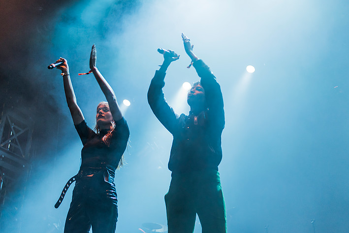 2017-07-08 - Icona Pop från Peace & Love, Borlänge