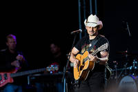 2017-07-24 - Brad Paisley från Furuviksparken, Gävle