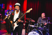 2017-08-03 - Beverly Guitar Watkins & the King Bees från Fasching, Stockholm