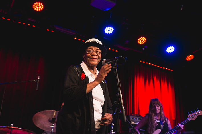 2017-08-03 - Beverly Guitar Watkins & the King Bees från Fasching, Stockholm