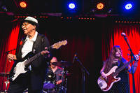 2017-08-03 - Beverly Guitar Watkins & the King Bees från Fasching, Stockholm