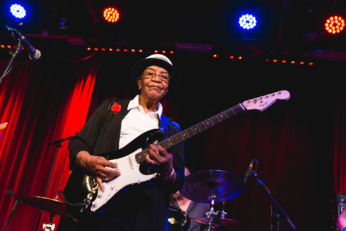 2017-08-03 - Beverly Guitar Watkins & the King Bees från Fasching, Stockholm