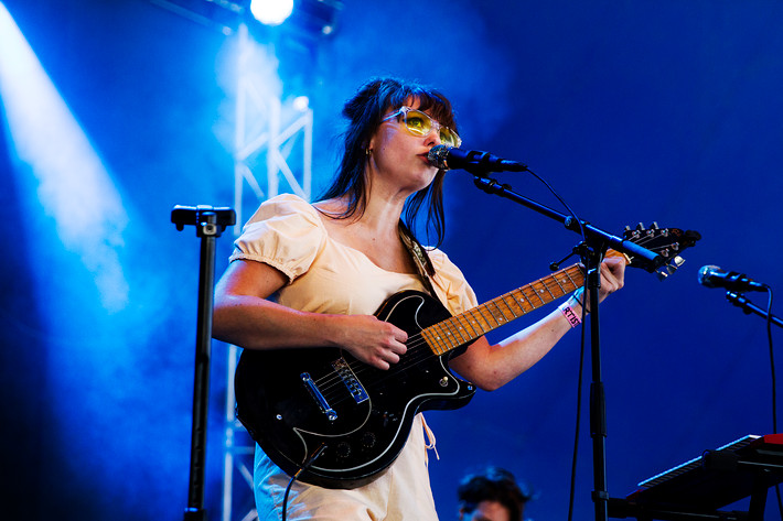 2017-08-10 - Angel Olsen från Way Out West, Göteborg