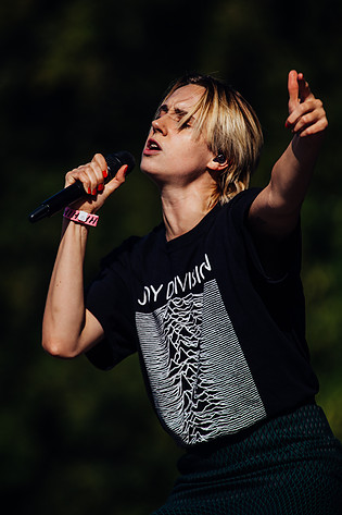 2017-08-11 - MØ från Way Out West, Göteborg