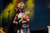 2017-08-11 - Fatoumata Diawara & Hindi Zahra från Way Out West, Göteborg