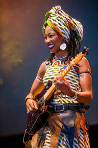 2017-08-11 - Fatoumata Diawara & Hindi Zahra från Way Out West, Göteborg
