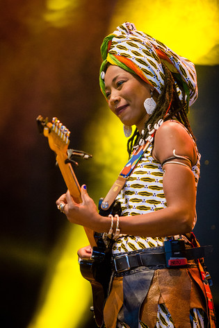 2017-08-11 - Fatoumata Diawara & Hindi Zahra från Way Out West, Göteborg