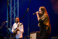 2017-08-11 - Fatoumata Diawara & Hindi Zahra från Way Out West, Göteborg