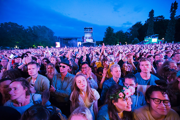 2017-08-11 - The XX från Way Out West, Göteborg