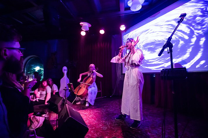 2017-08-11 - Lydia Ainsworth från Way Out West, Göteborg