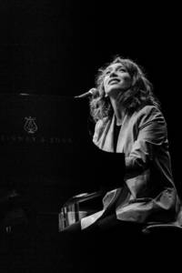 2017-08-12 - Regina Spektor från Way Out West, Göteborg