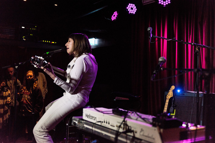 2017-10-22 - Aldous Harding från Bar Brooklyn, Stockholm