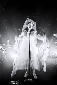 2017-10-22 - Little Dragon från Berns, Stockholm