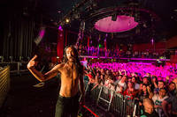 2013-08-17 - Steve Aoki från Trädgår'n, Göteborg