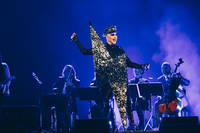2018-02-20 - Sverige tolkar David Bowie från Ericsson Globe, Stockholm
