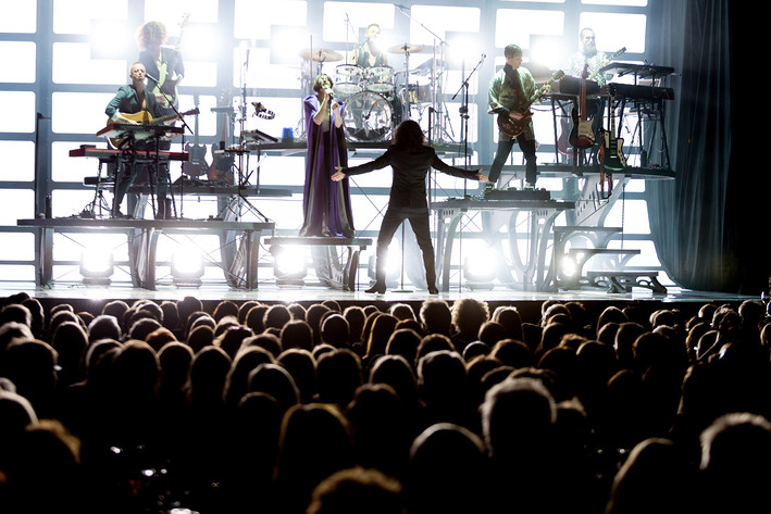 2018-03-09 - Thomas Di Leva tolkar Bowie från Hamburger Börs, Stockholm