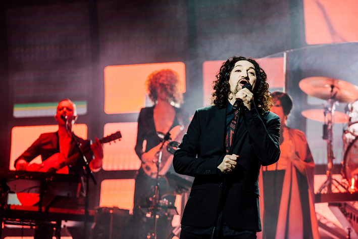 2018-03-09 - Thomas Di Leva tolkar Bowie från Hamburger Börs, Stockholm