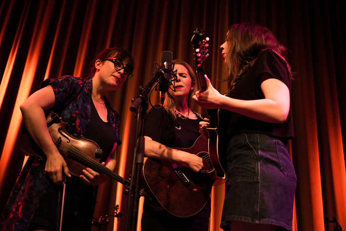 2018-05-06 - I'm With Her från Bryggarsalen, Stockholm