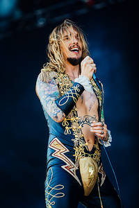2018-06-08 - The Darkness från Sweden Rock Festival, Sölvesborg