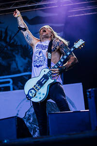 2018-06-06 - Cyhra från Sweden Rock Festival, Sölvesborg