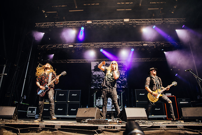 2018-06-08 - Junkyard Drive från Sweden Rock Festival, Sölvesborg