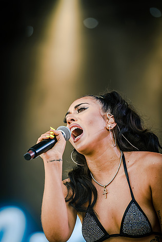 2018-07-07 - Kali Uchis från Roskildefestivalen, Roskilde