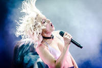 2018-07-28 - Zara Larsson från Storsjöyran, Östersund