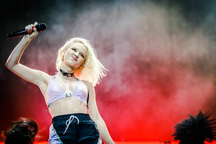2018-07-28 - Zara Larsson från Storsjöyran, Östersund