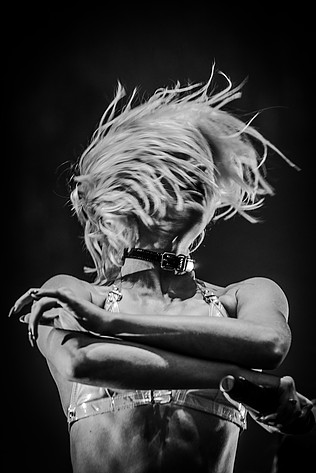 2018-07-28 - Zara Larsson från Storsjöyran, Östersund