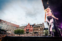 2018-07-28 - Zara Larsson från Storsjöyran, Östersund