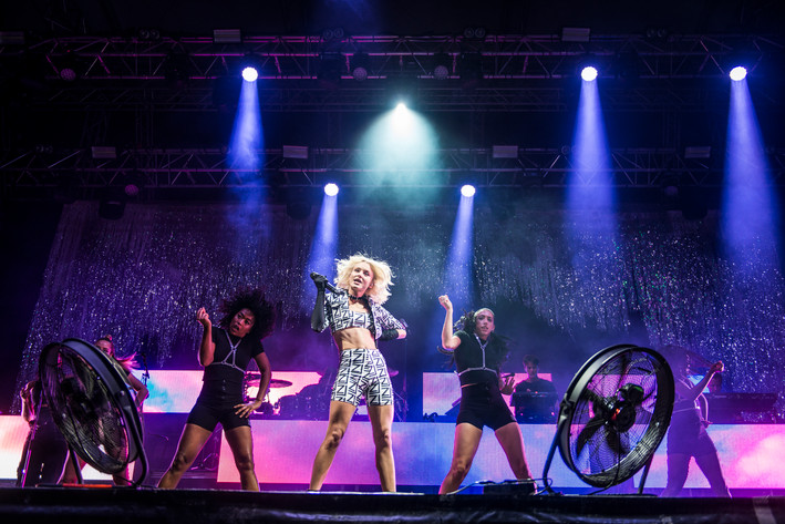 2018-08-03 - Zara Larsson från Queens of Pop Uppsala, Uppsala