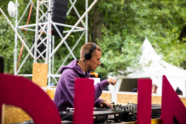 2018-08-10 - Joy Orbison från Way Out West, Göteborg