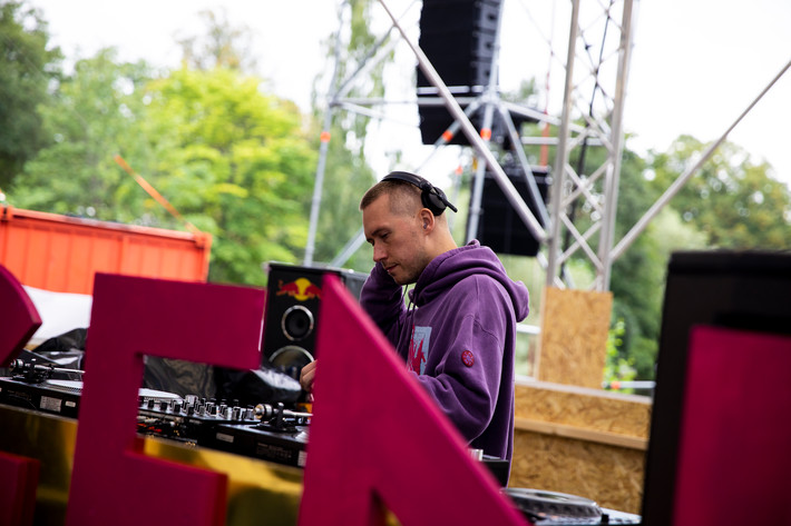 2018-08-10 - Joy Orbison från Way Out West, Göteborg