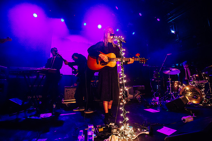 2018-08-09 - Phoebe Bridgers från Way Out West, Göteborg