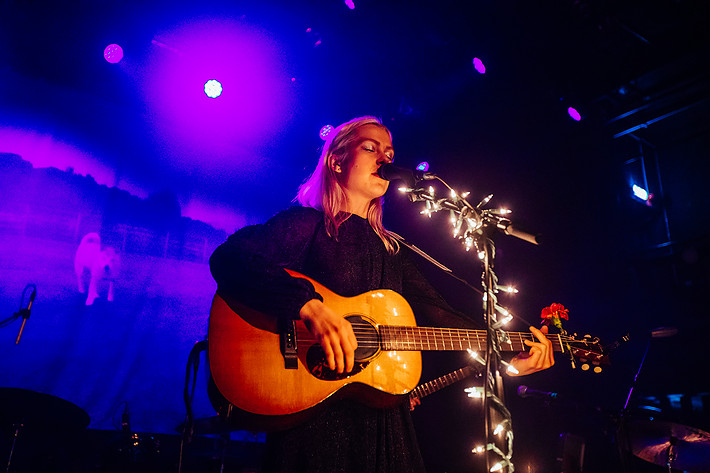 2018-08-09 - Phoebe Bridgers från Way Out West, Göteborg