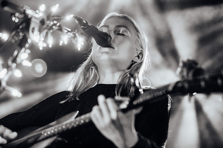 2018-08-09 - Phoebe Bridgers från Way Out West, Göteborg