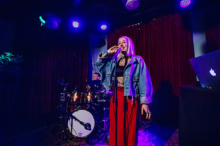 2018-08-11 - Violet Skies från Way Out West, Göteborg