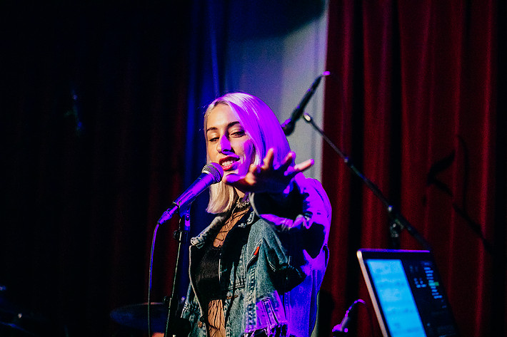 2018-08-11 - Violet Skies från Way Out West, Göteborg