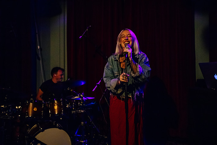 2018-08-11 - Violet Skies från Way Out West, Göteborg