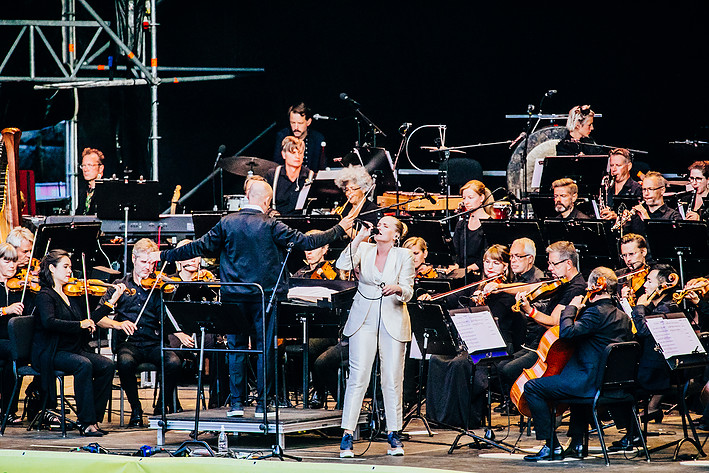 2018-08-17 - Ane Brun & Göteborgs Symfoniker från Götaplatsen, Göteborg