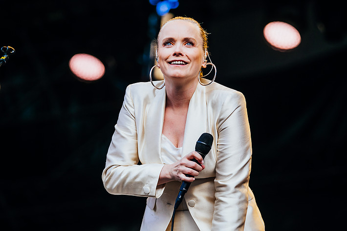 2018-08-17 - Ane Brun & Göteborgs Symfoniker från Götaplatsen, Göteborg