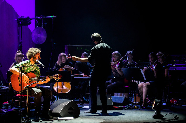 2018-09-15 - José González med The String Theory från Dramaten, Stockholm