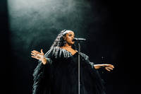 2018-10-05 - Seinabo Sey från Globen, Stockholm