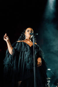 2018-10-05 - Seinabo Sey från Globen, Stockholm