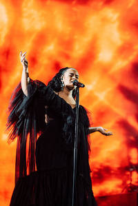 2018-10-05 - Seinabo Sey från Globen, Stockholm