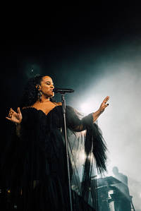 2018-10-05 - Seinabo Sey från Globen, Stockholm