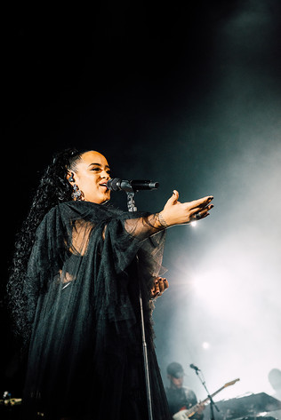 2018-10-05 - Seinabo Sey från Globen, Stockholm