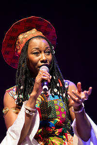 2018-11-04 - Fatoumata Diawara från Konserthuset, Stockholm