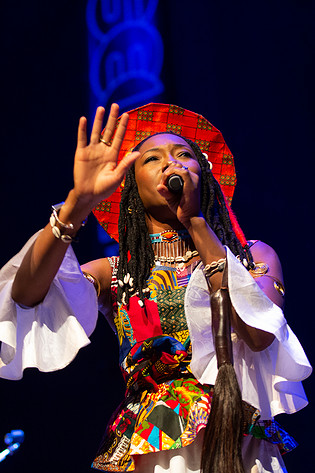 2018-11-04 - Fatoumata Diawara från Konserthuset, Stockholm
