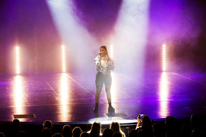 2018-12-09 - Linda Pira, Imenella & Unruly Gang från Stadsteatern, Stockholm
